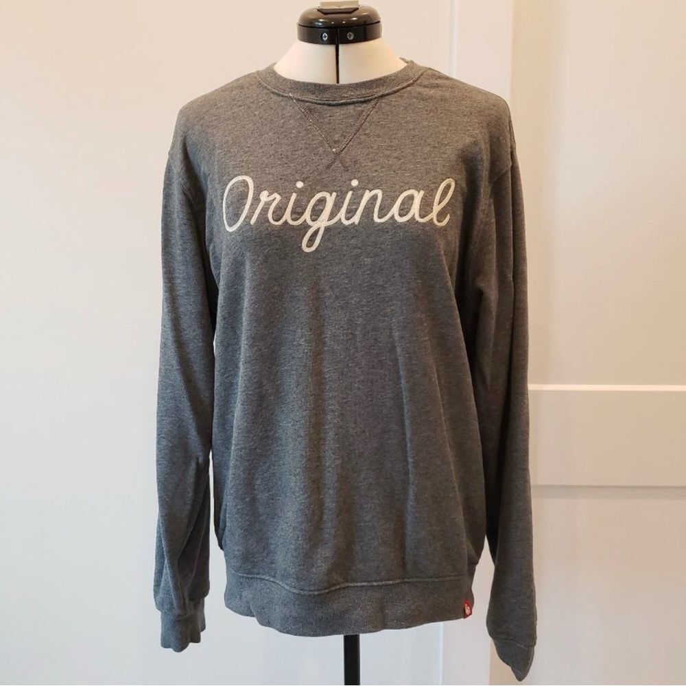 Chick-Fil-A Embroidered Original Long Sleeve Gray Unisex Sweatshirt Size Medium